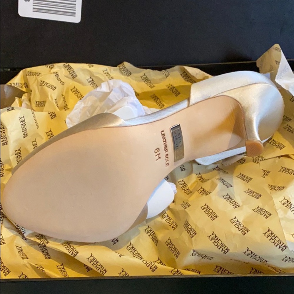 Badgley Mischka Embellished Wedding shoes sz 6 NEW - Picture 5 of 6